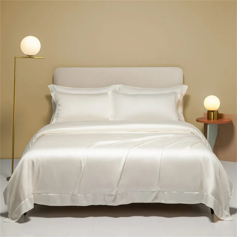 Natural Silk Bedding Set Luxury Quilt Cover Set Soft Duvet Cover Flat Sheet Pillowcases Queen King Size Duvet Cover Set